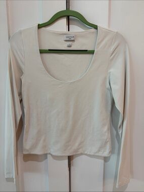 Aritzia Long Sleeve Scoop Neck Top in Off-White